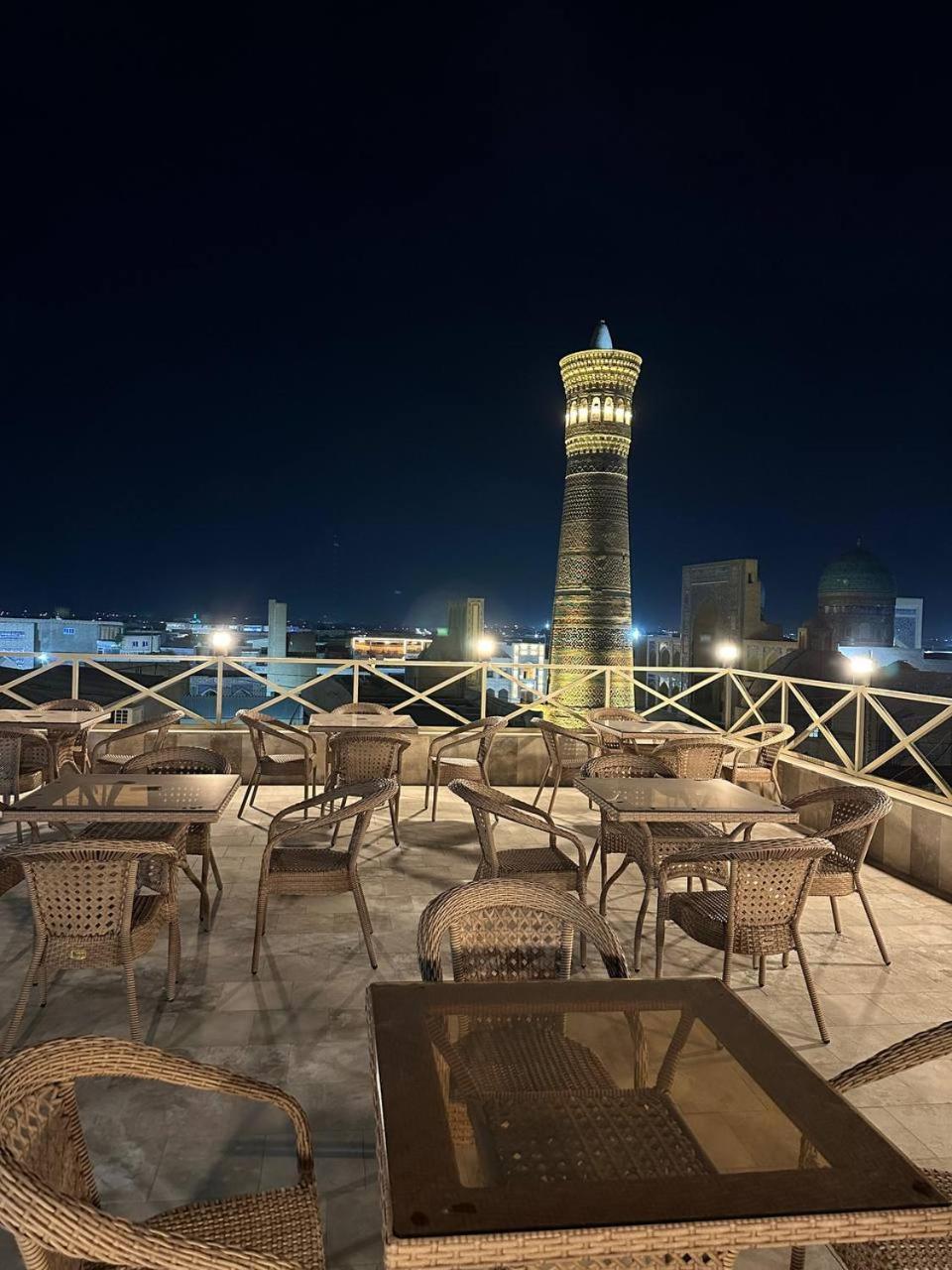 Poyi Kalon Teracce Hotel حلال Bucara Exterior foto