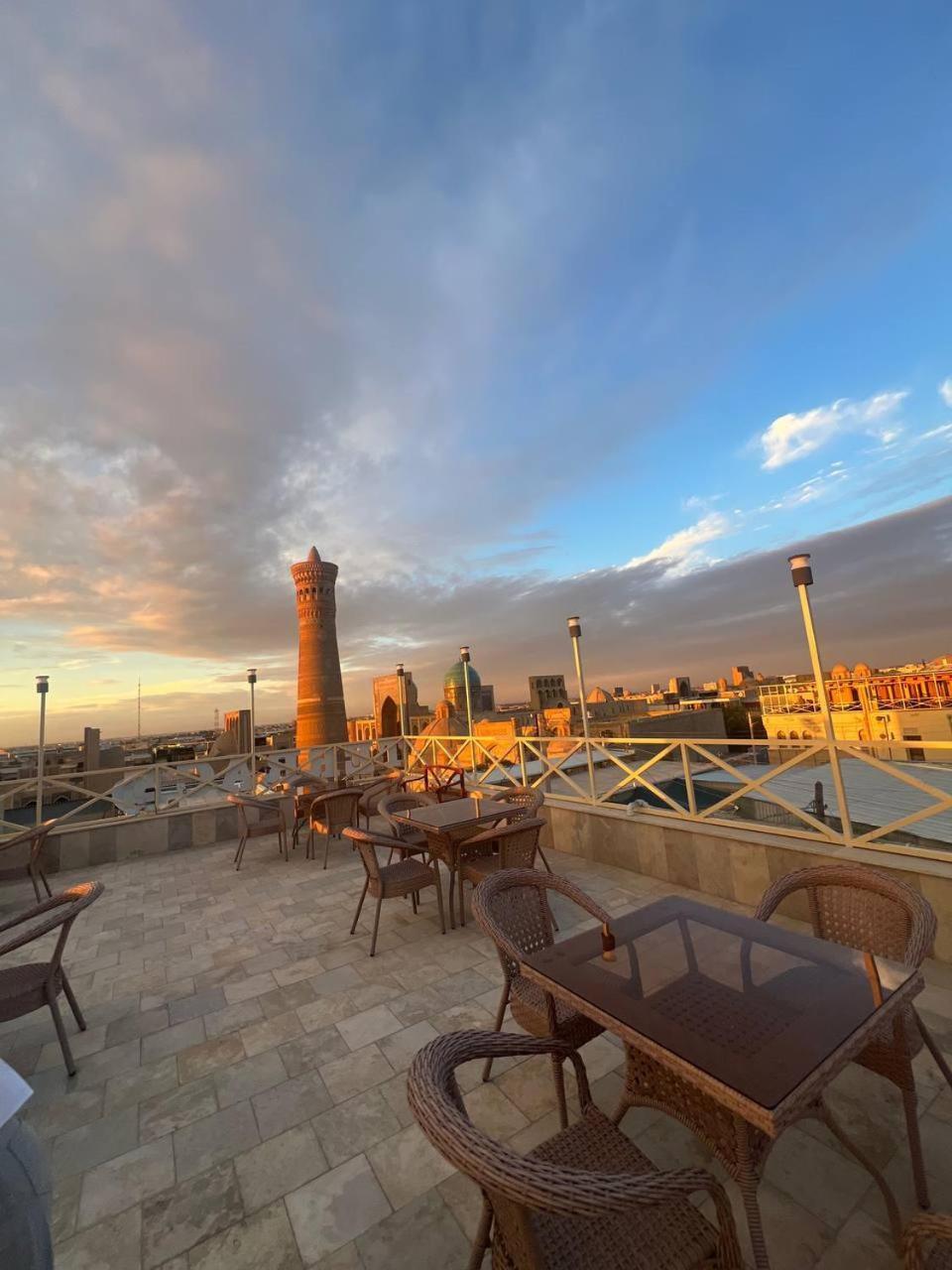 Poyi Kalon Teracce Hotel حلال Bucara Exterior foto